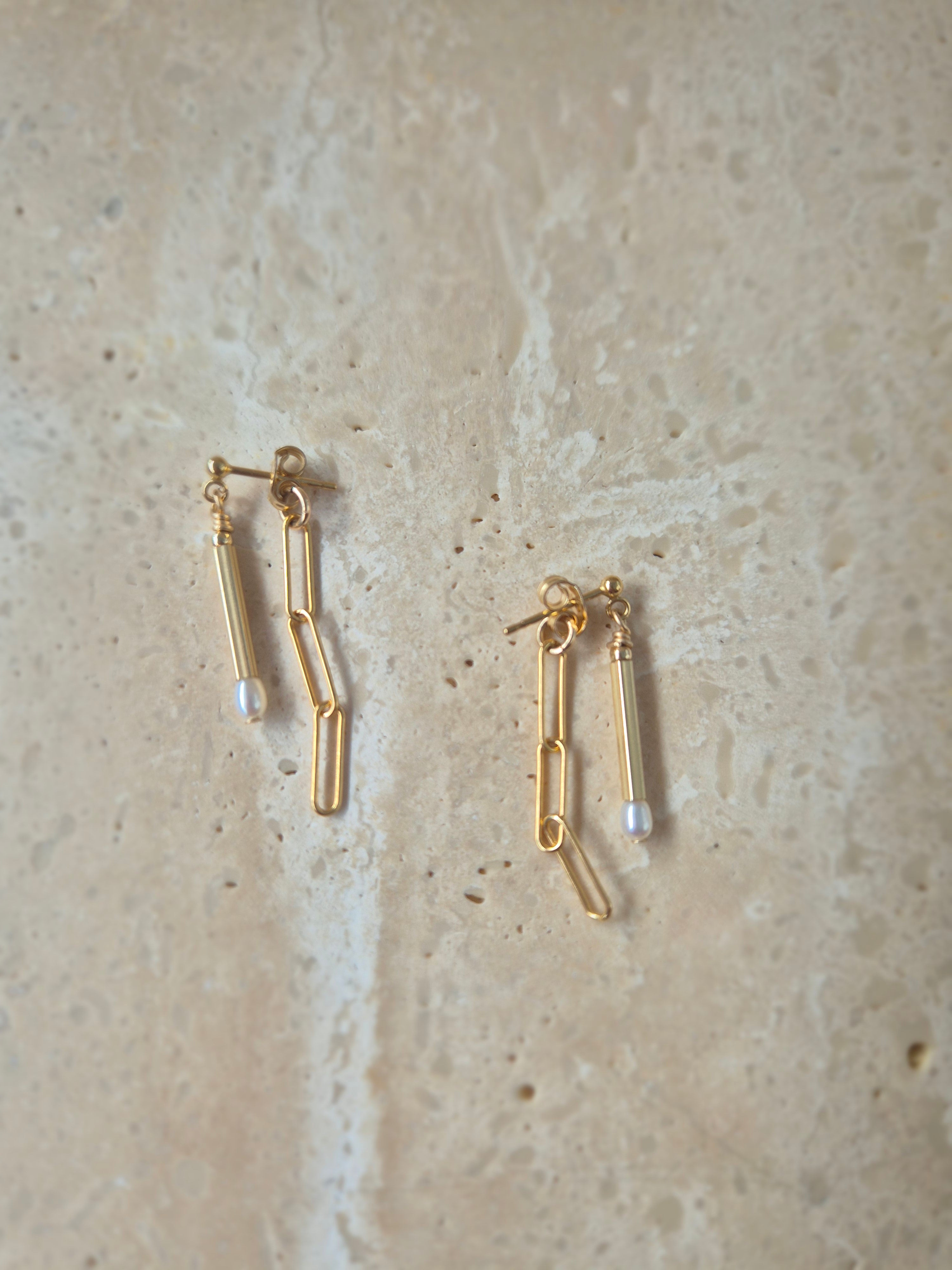 14ktGoldFill/Pearl Linear Chain Studs - Short