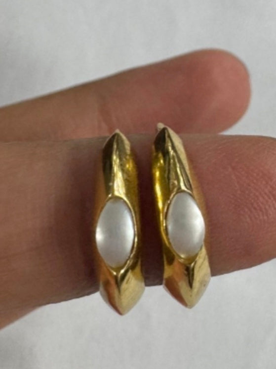 Selene Pearl Hoops - Vermeil/Pearl
